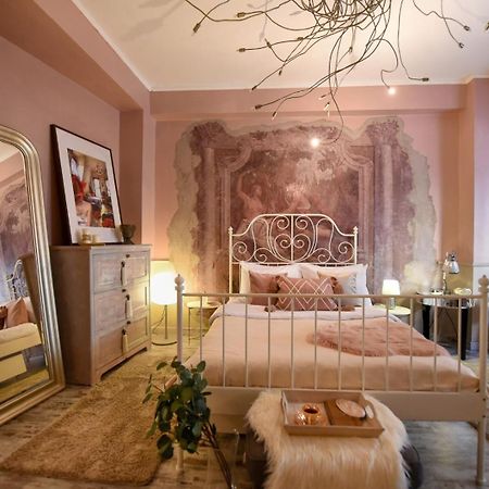 Magic Studio - A Central Fairytale Experience Bukarest Kültér fotó